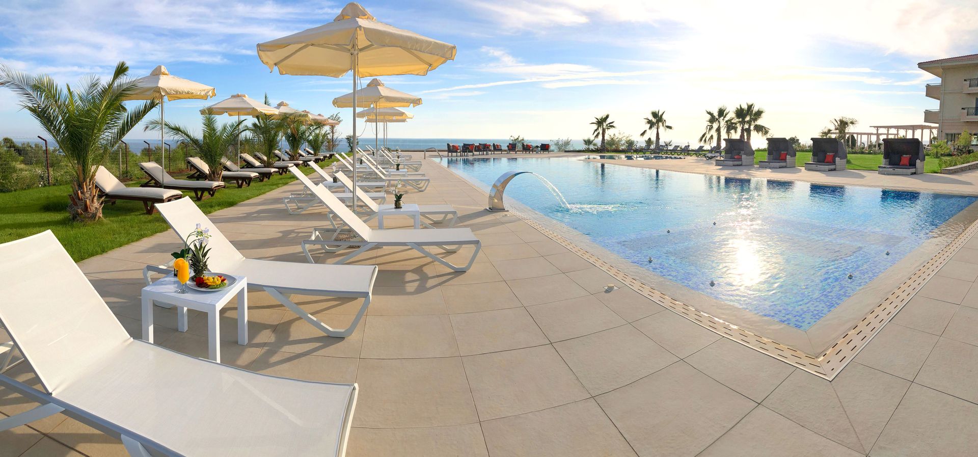 King Maron Beach Hotel & Spa